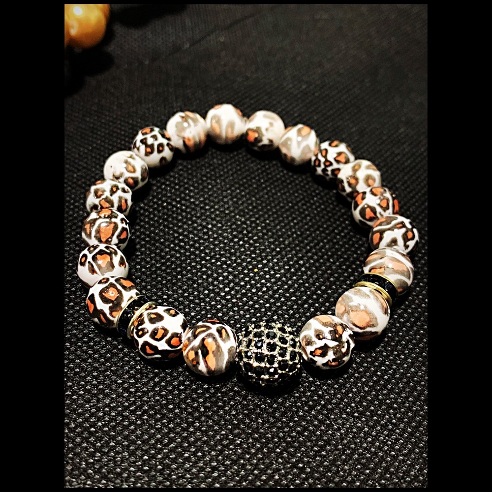 Handcrafted bracelets - Picture 6 of 6
